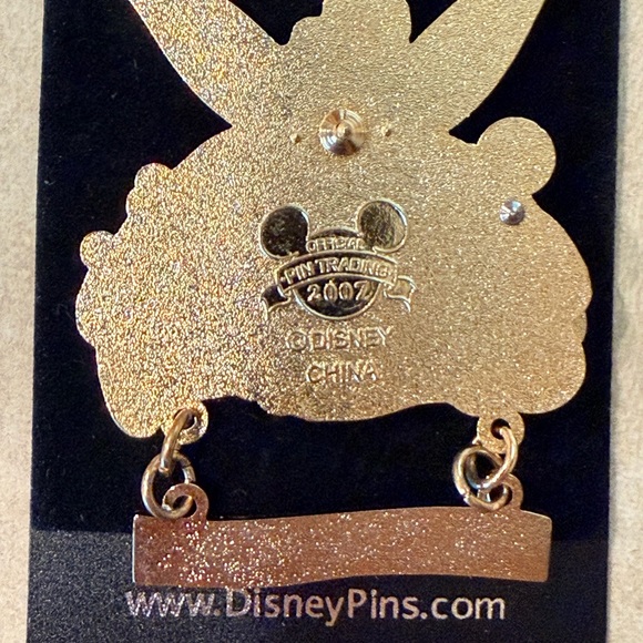 Disney Tinker Bell Needlework Pin 2007 NOC - Picture 2 of 3